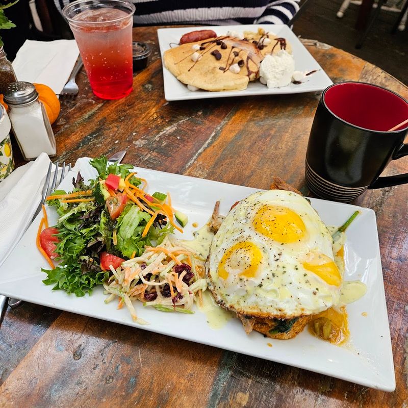 The Crab Cake Benedict That Sets the Bar High