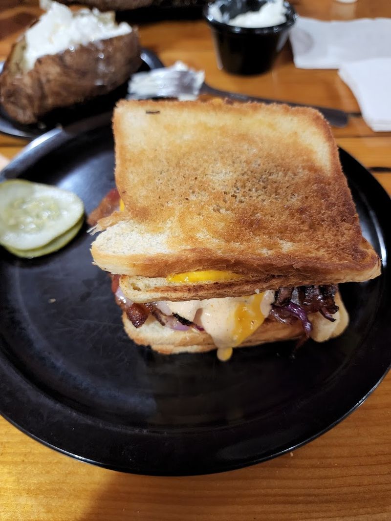 The Cuban Sandwich That Shows Off the Kitchen's Range