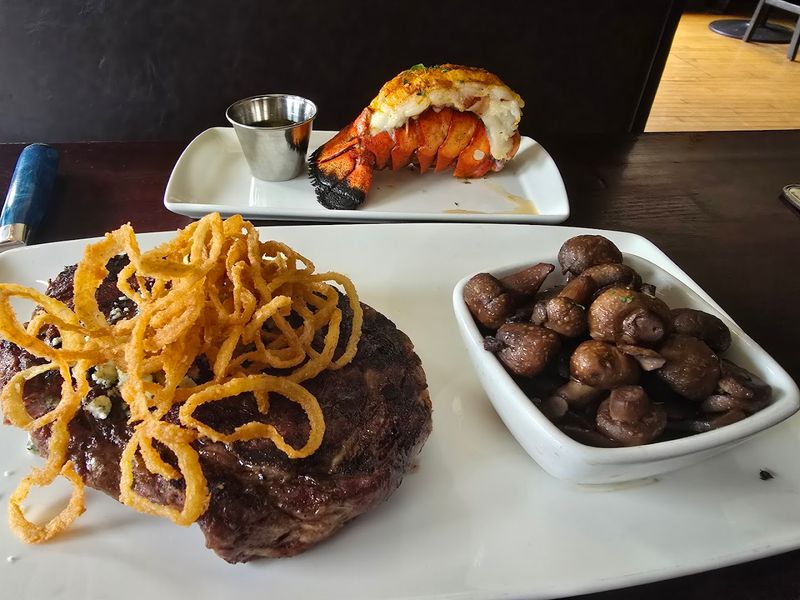 The Diamond Burger Deserves Its Own Fan Club The Diamond Burger Deserves Its Own Fan Club