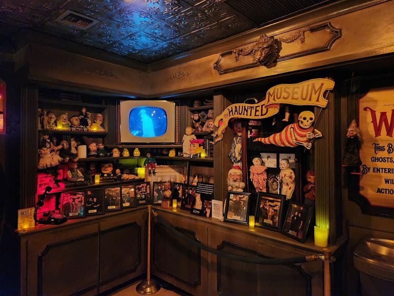 The Dibbuk Box — One of the World's Most Infamous Cursed Objects