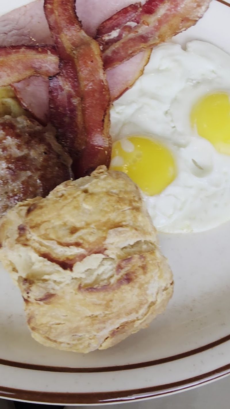 The Diner Breakfast Classic Done Right
