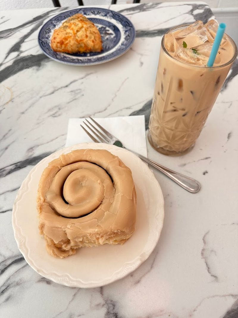 The Famous Amish Cinnamon Roll That Started It All
