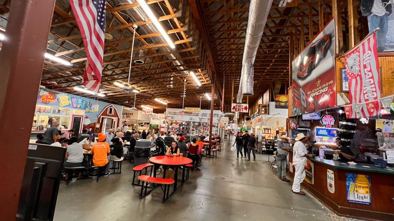 The Food Court That Keeps Everyone Happy