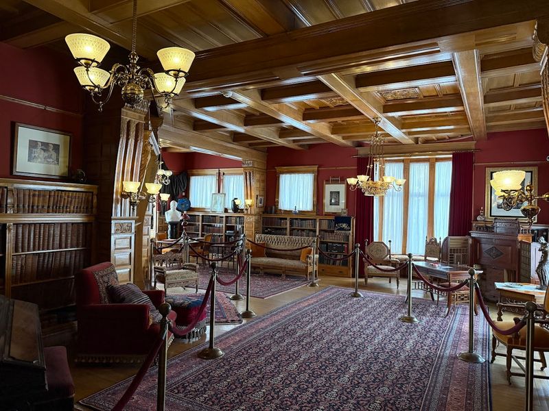 The Free Guided House Tour You Absolutely Cannot Skip