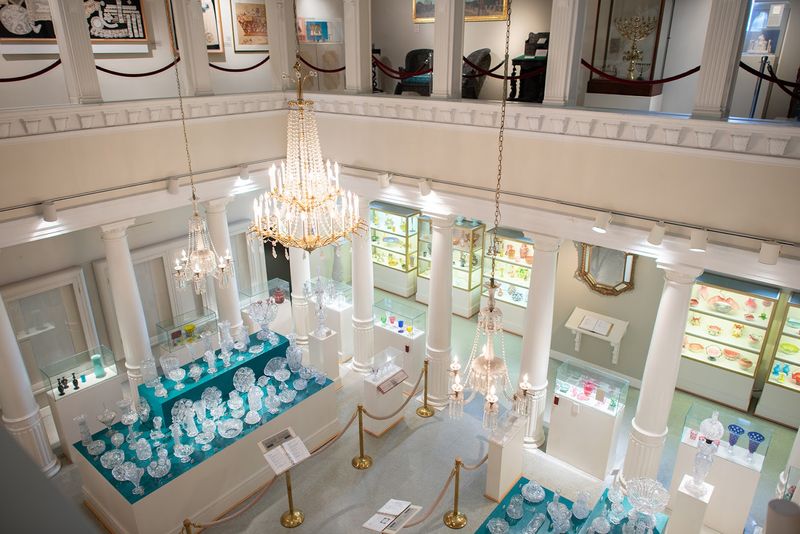 The Glittering Crystal and Cut Glass Room