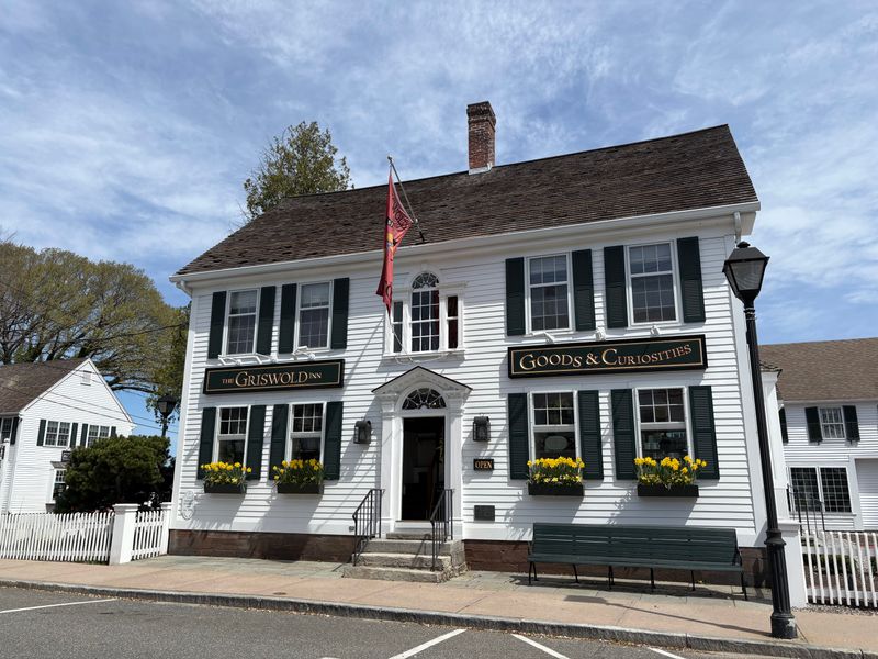 The Griswold Inn - Essex, Connecticut The Griswold Inn - Essex, Connecticut