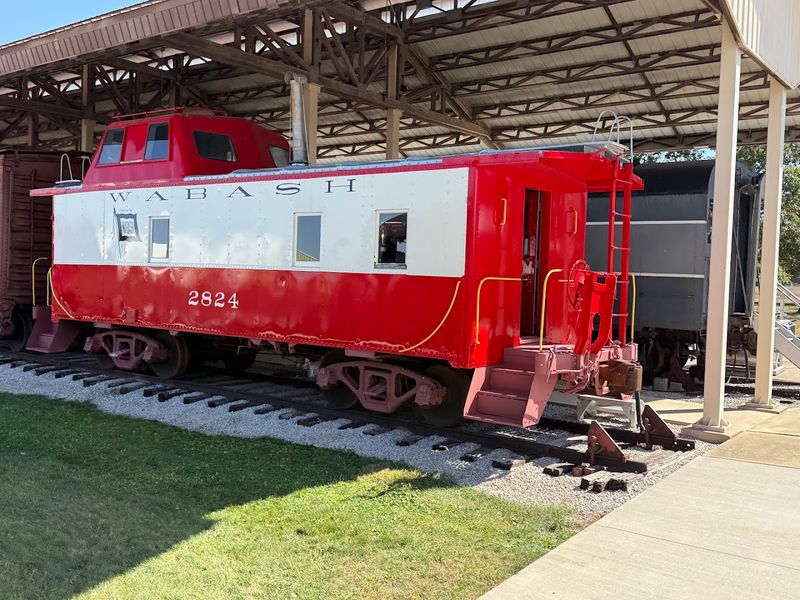 The Grounds Offer Space to Picnic, Play, and Explore Freely