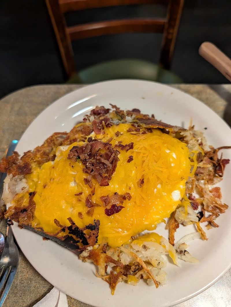The Hashbrown Casserole with Sausage Gravy The Hashbrown Casserole with Sausage Gravy