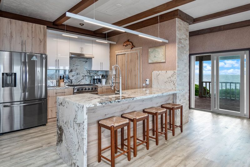 The House: Luxury Meets Off-Grid Living