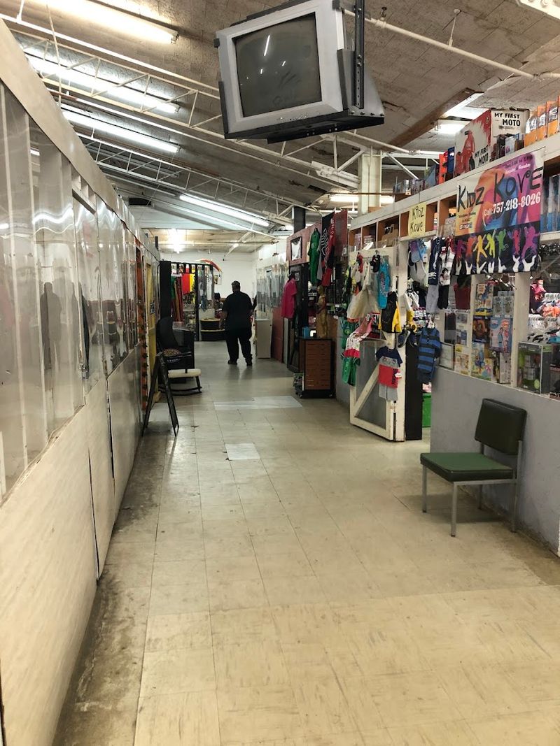 The Indoor Section That Feels Like a Time Capsule The Indoor Section That Feels Like a Time Capsule