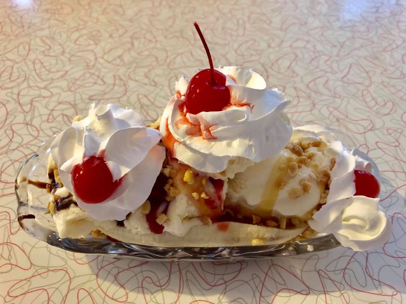 The Legendary Banana Split The Legendary Banana Split