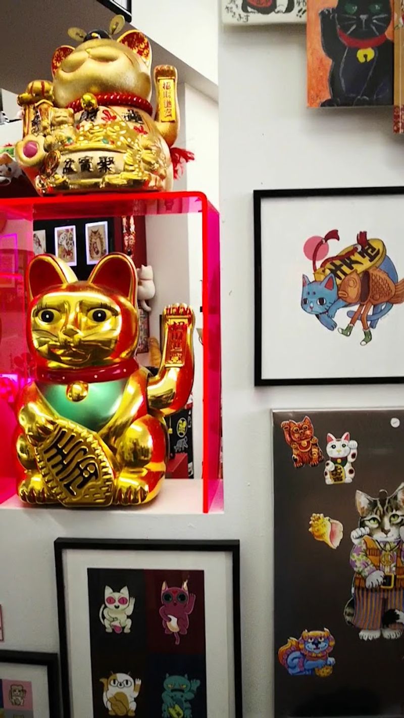 The Legendary Disco Cat You Won't Soon Forget The Legendary Disco Cat You Won't Soon Forget