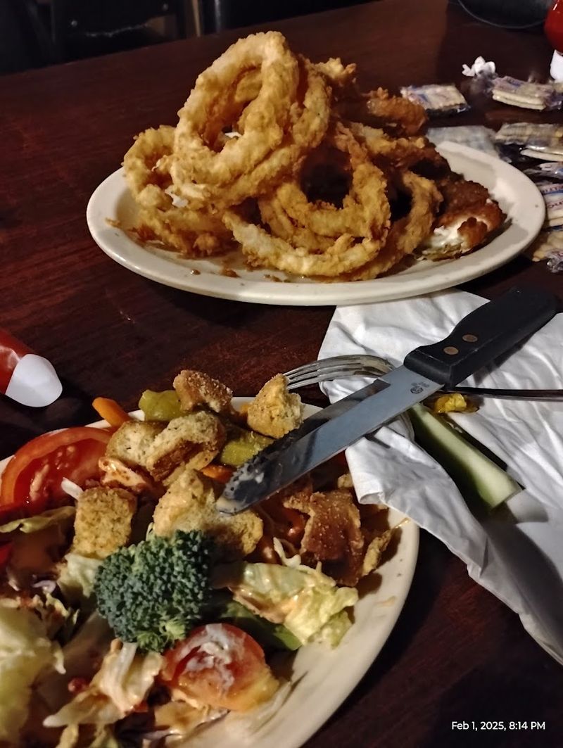 The Legendary Onion Rings That Started It All