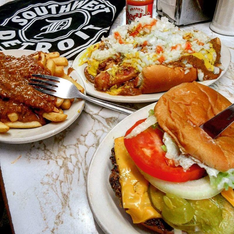 The Loose Burger — Detroit's Other Hidden Gem