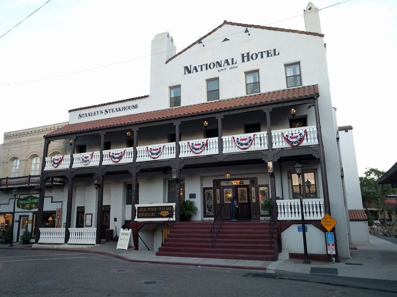 The National Hotel