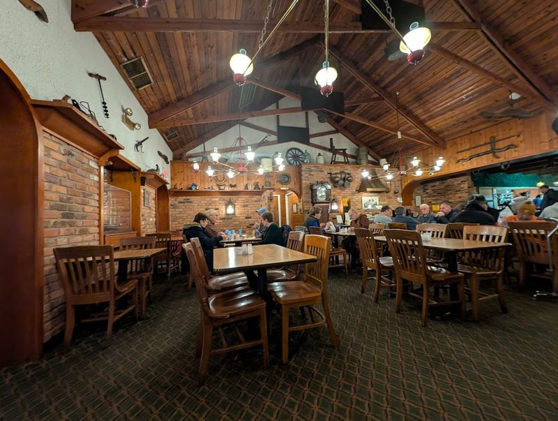 The Nostalgic Atmosphere That Transports You Back in Time