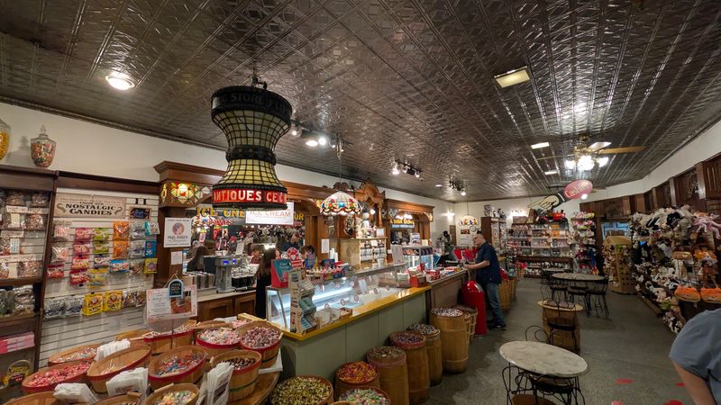 The Old-Fashioned Ice Cream Parlor