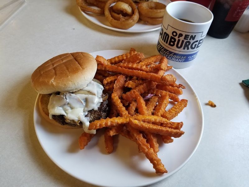 The One-Pound Burger Challenge Worth Attempting