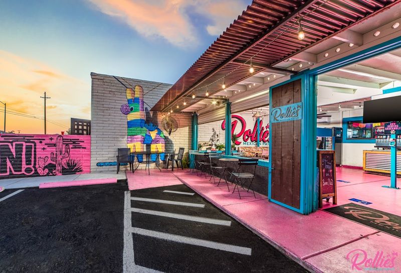The Patio Atmosphere That Makes Every Meal Better