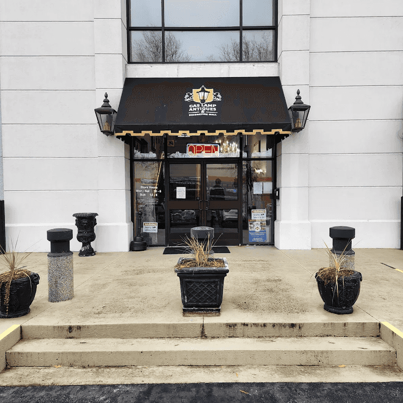 The Perfect Nashville Stop for Treasure Hunters