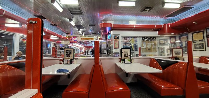 The Retro Atmosphere That Pulls You Right In The Retro Atmosphere That Pulls You Right In