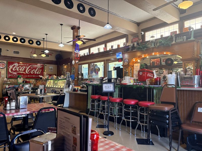 The Retro Atmosphere That Transports You Back in Time The Retro Atmosphere That Transports You Back in Time
