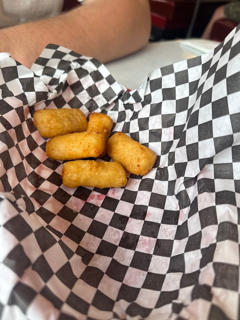 The Reuben and Mac and Cheese Bites Worth Knowing About