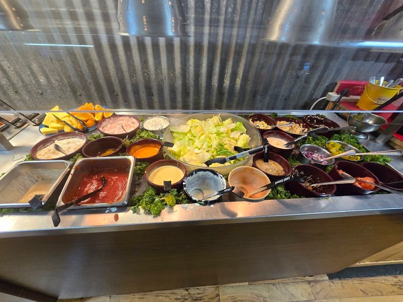 The Salad Bar That's Genuinely Hard to Find Anymore