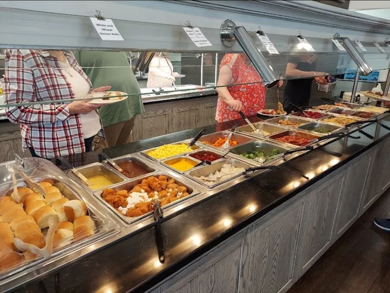 The Salad Bar — Fresh and Underrated