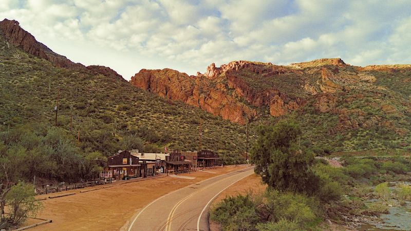 The Scenic Apache Trail Drive to Get There