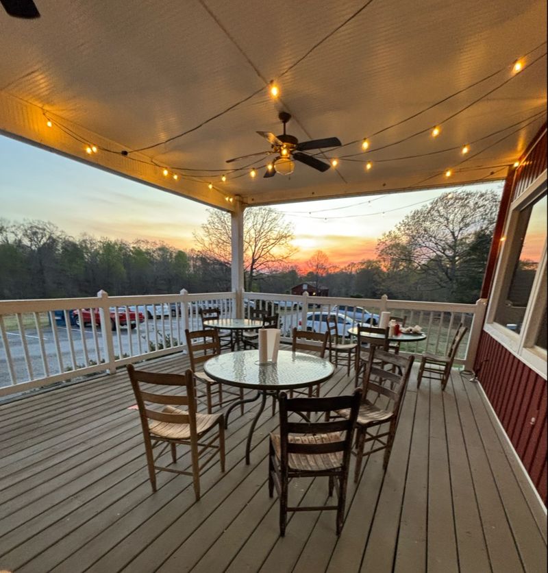 The Setting That Feels Like a Southern Daydream