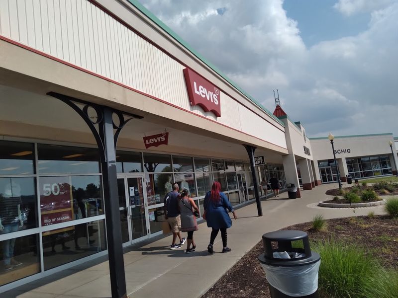 The Sheer Size of the Mall Will Surprise You