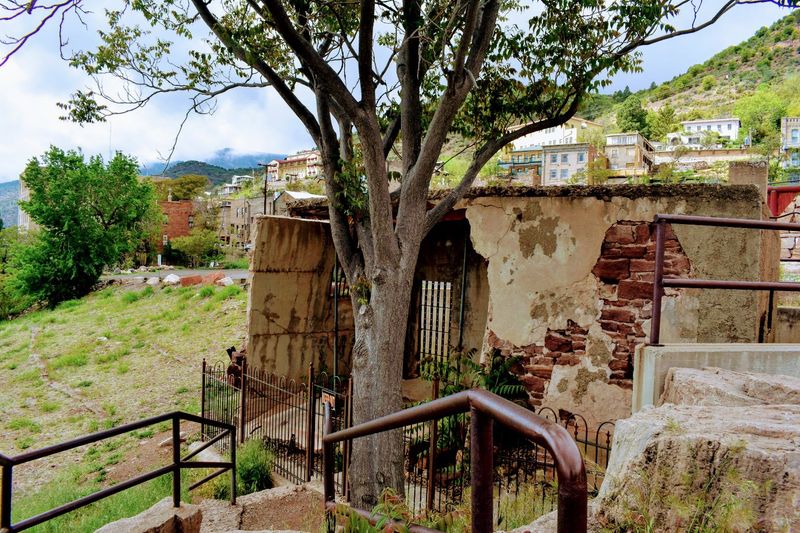 The Sliding Jail: A Building That Actually Moved