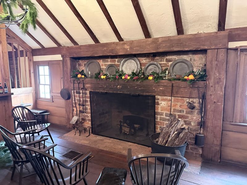 The Warm Fireplace Atmosphere That Makes Every Meal Better