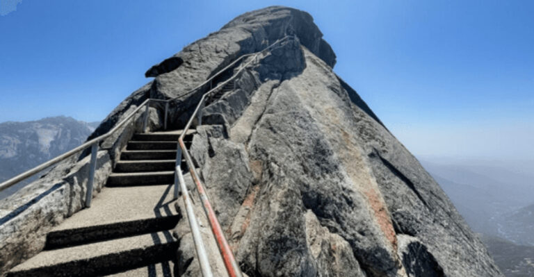 The views from this 350-step stairway in California feel almost too beautiful to be real