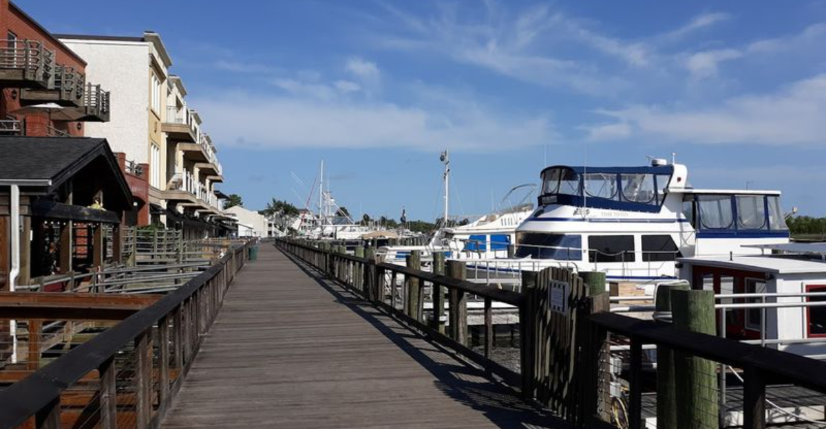 Theres a reason retirees are flocking to these 13 South Carolina cities and its easy to see why