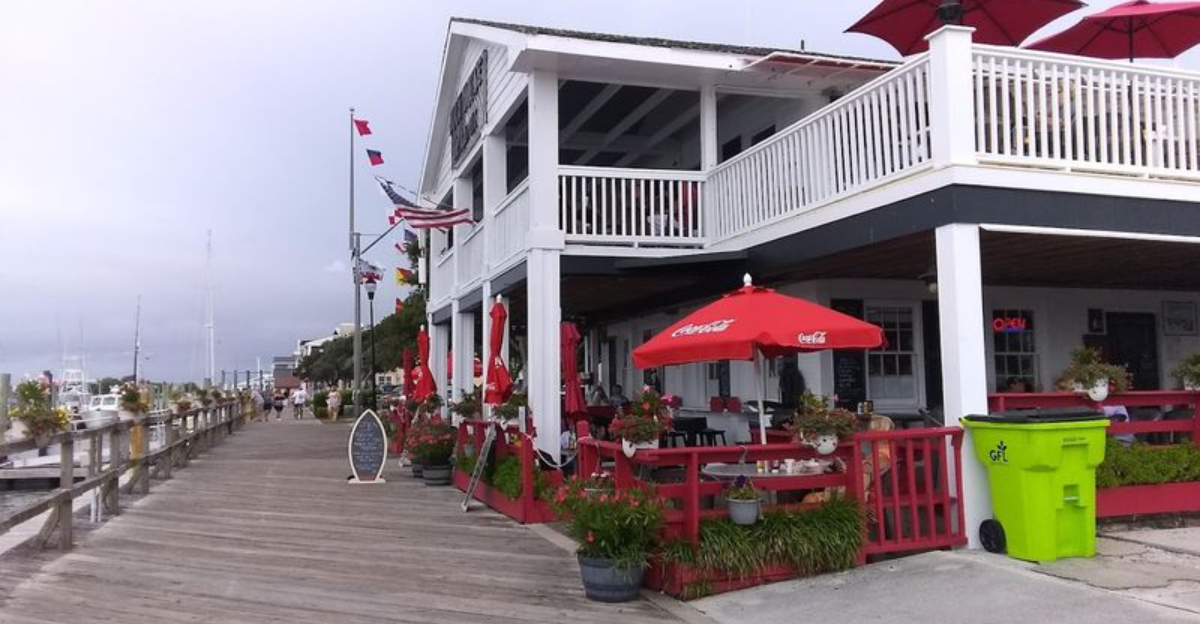 These 13 beautiful small towns in North Carolina are charming enough to make you want to move immediately