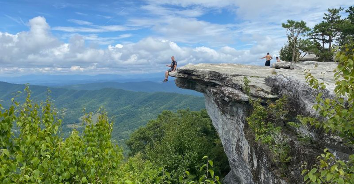 These 13 gorgeous Virginia hikes are all under 5 miles and belong on everyone’s bucket list