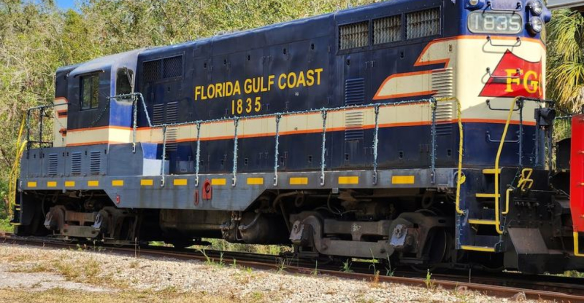 This charming train ride in Florida feels like stepping back in time