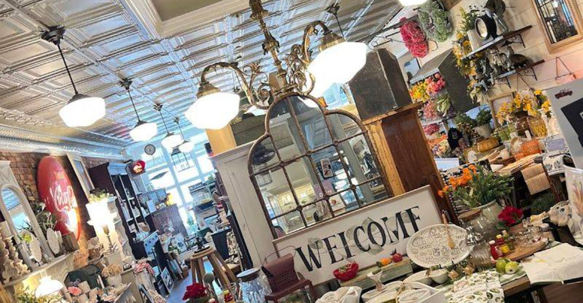 This cozy New York antique store with its own coffee shop is the kind of place youll never want to leave