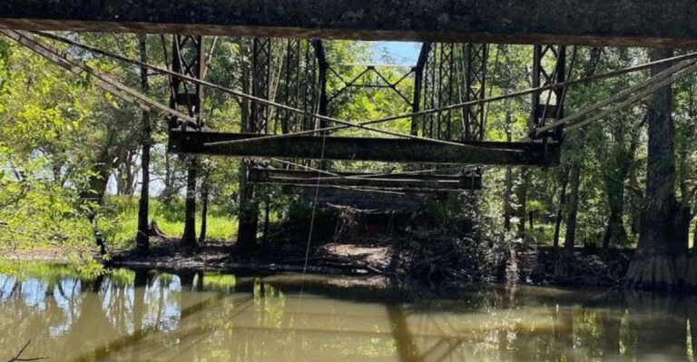 This eerie Florida bridge is not a place you’d visit at night