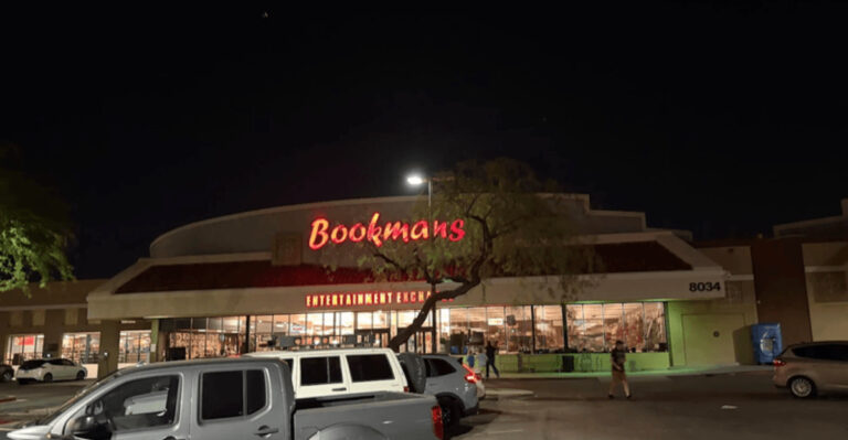 This enormous Arizona bookstore is a dream destination for anyone who loves hunting for books
