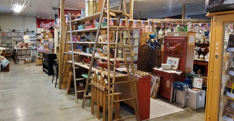 This enormous indoor flea market in Pennsylvania lets you fill your trunk for just $40