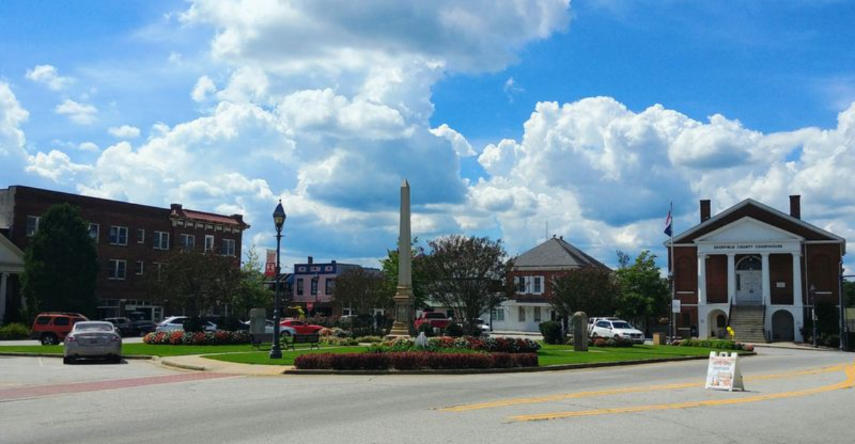 This gorgeous South Carolina small town looks like it came straight from a Hallmark movie