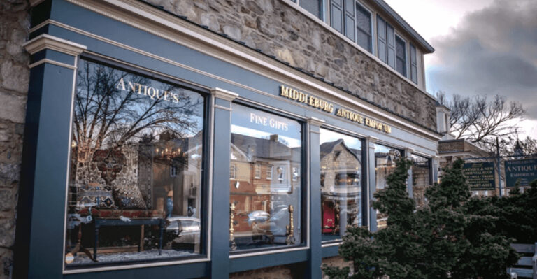 This gorgeous charming little Virginia town is a dream destination for antique lovers