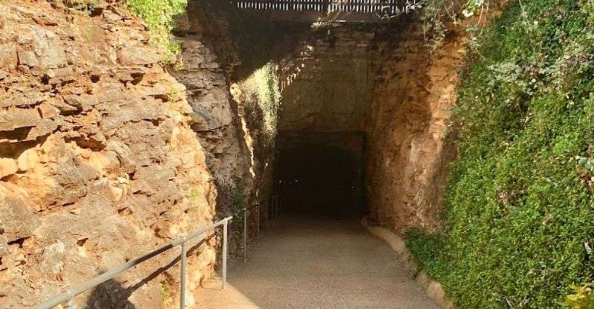 This gorgeous underground wonder in Texas feels like stepping onto another planet