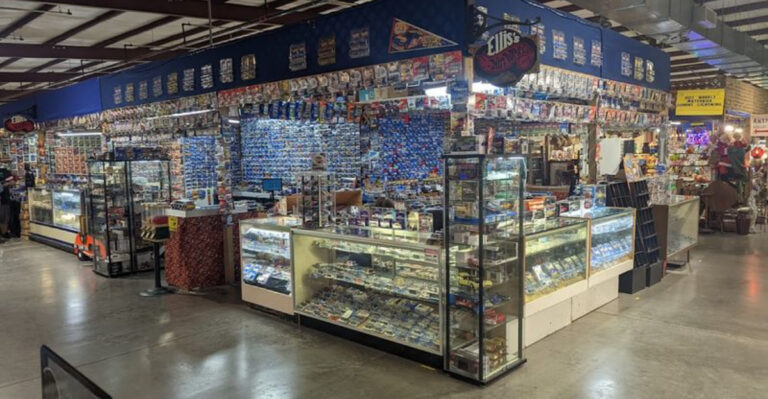 This massive indoor flea market in Tennessee is a dream spot for treasure hunters