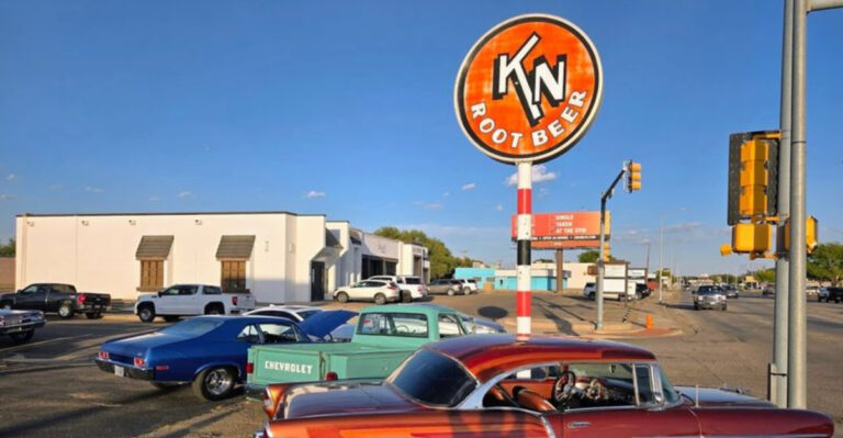 This no-frills restaurant in Texas quietly serves some of the best root beer in the state