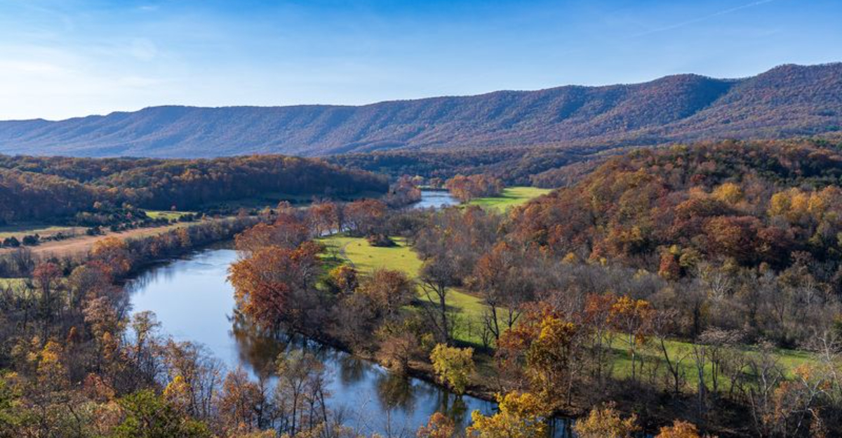 This riverside Virginia state park features a breathtaking horseshoe bend overlook