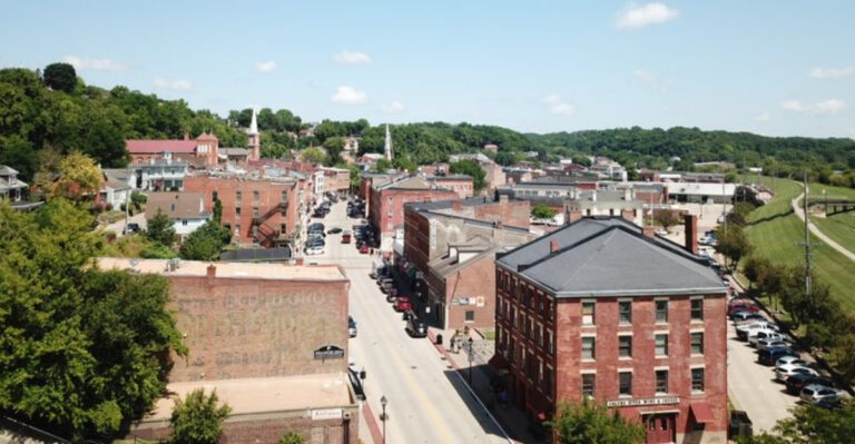 This small Illinois town is gaining attention as one of the Midwest’s coolest spots